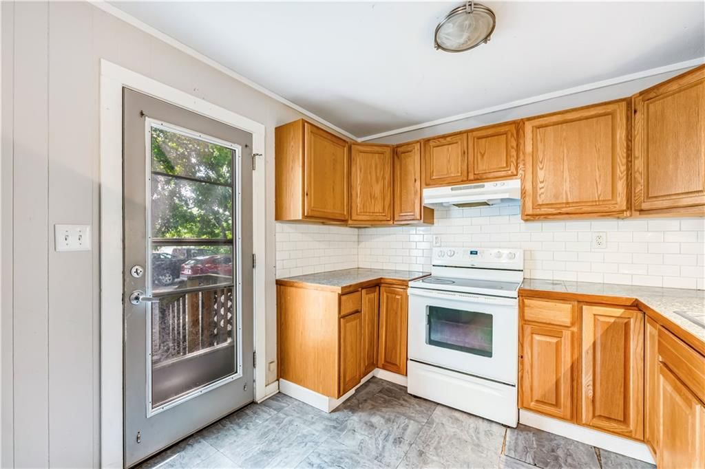 218 W South Street — photo 19
