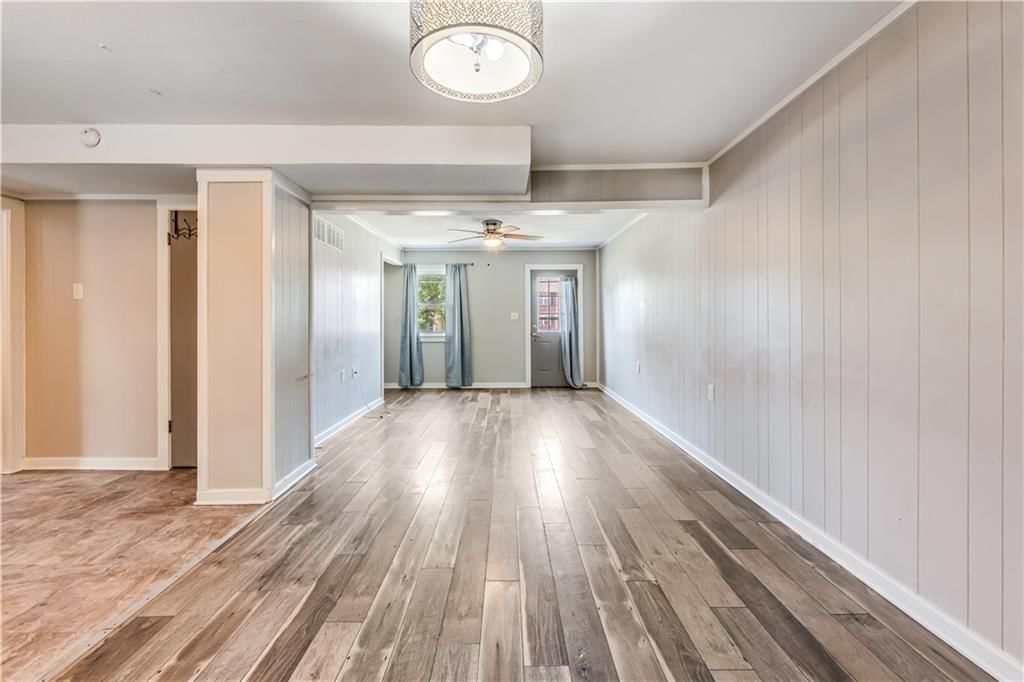 218 W South Street — photo 28