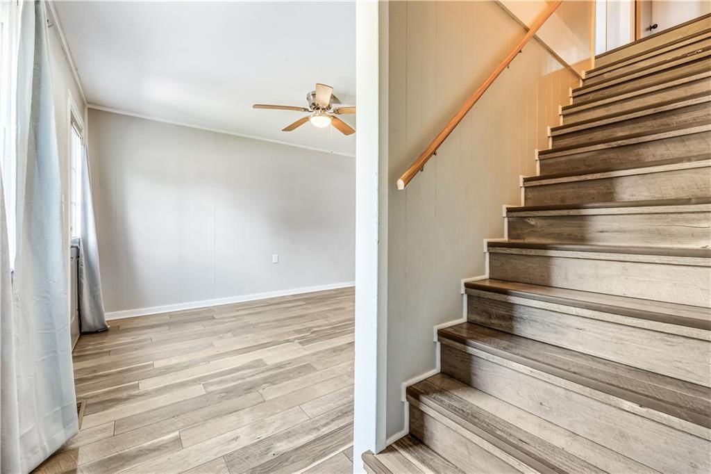 218 W South Street — photo 30