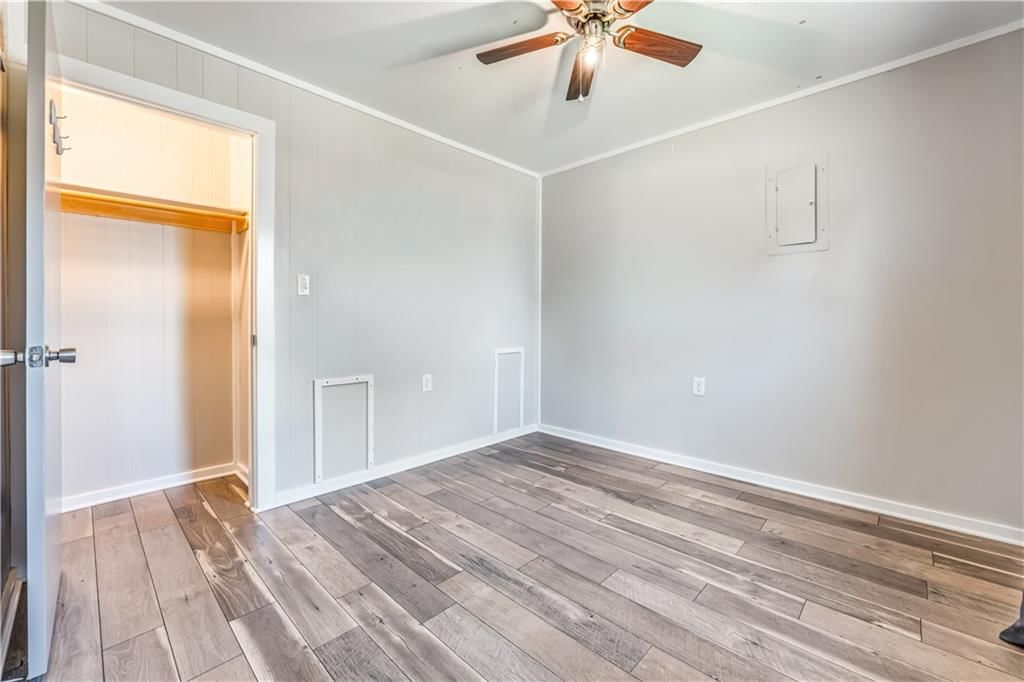 218 W South Street — photo 32