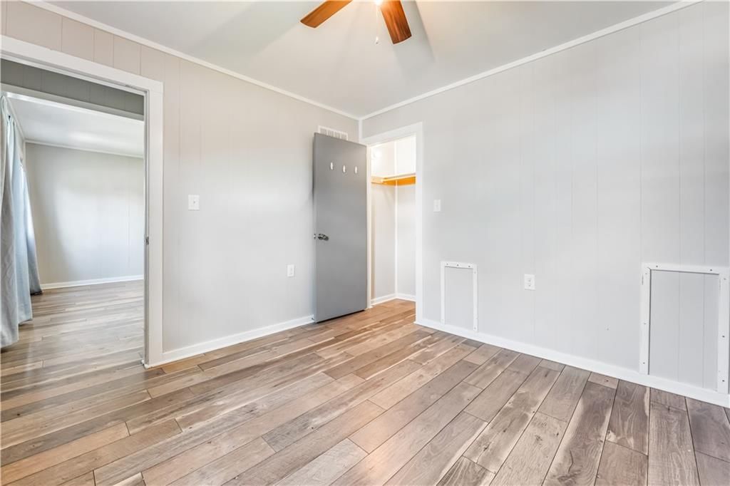 218 W South Street — photo 33