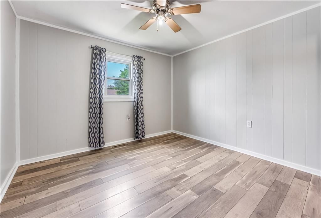 218 W South Street — photo 46
