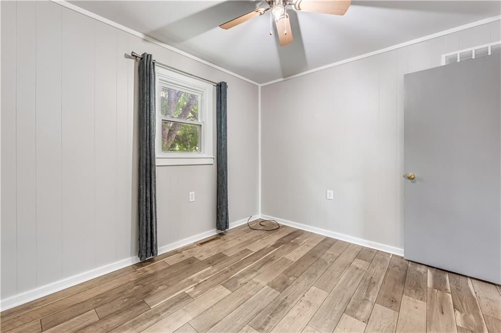 218 W South Street — photo 54