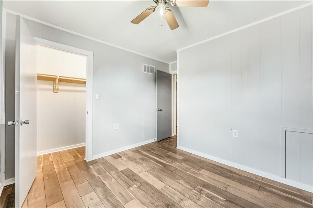 218 W South Street — photo 58