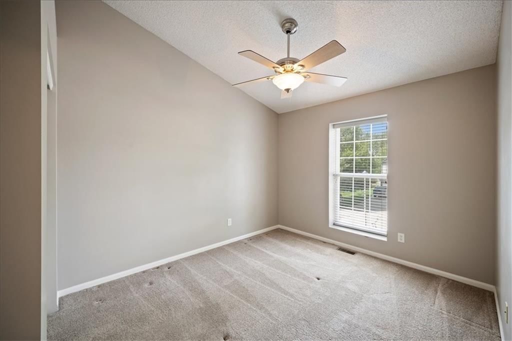 1835 W Concord Drive — photo 14
