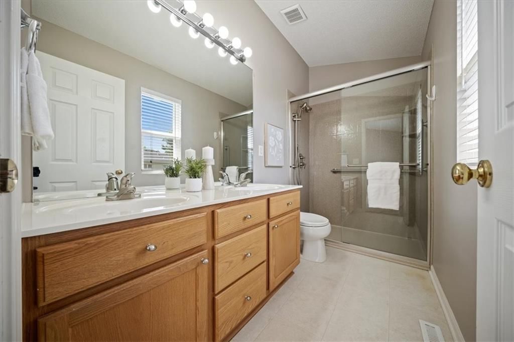 1835 W Concord Drive — photo 18