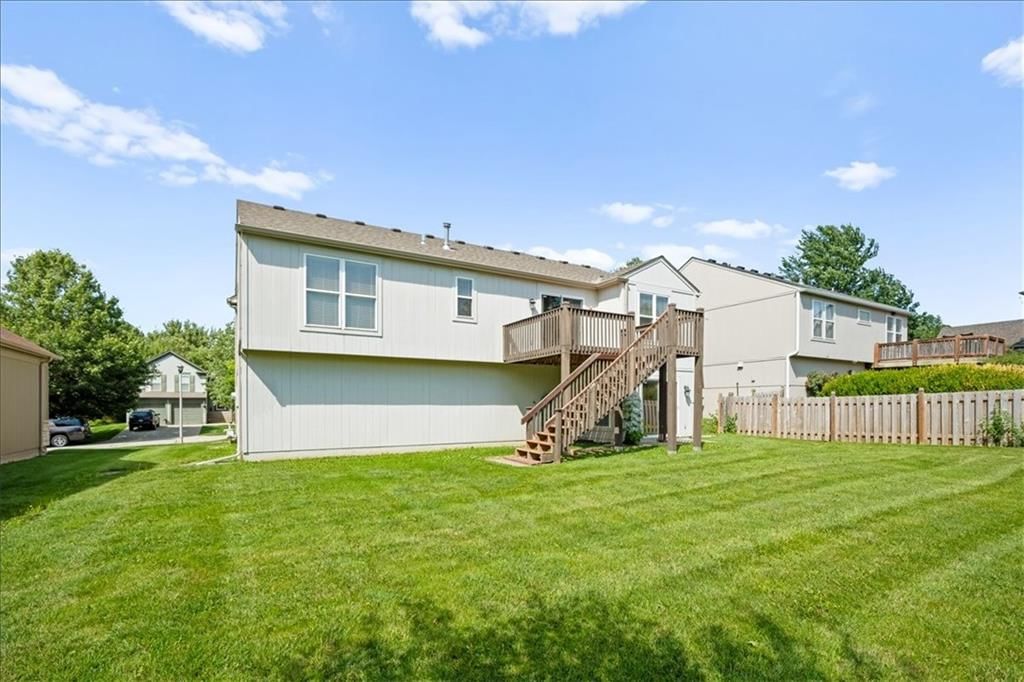 1835 W Concord Drive — photo 25