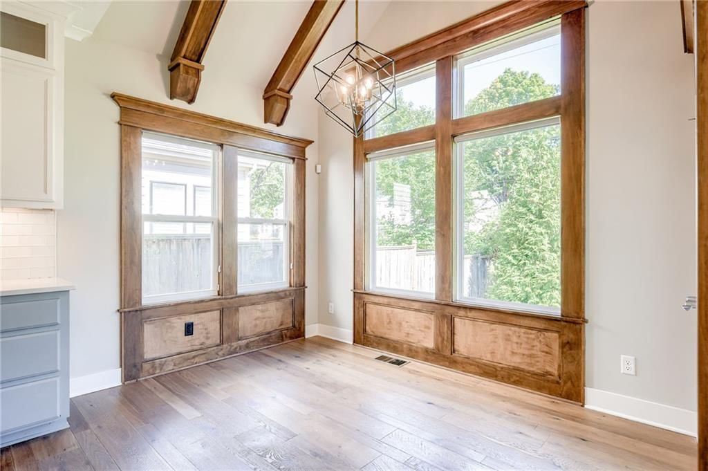 Photo 16 of 49 - 4620 W 70th Street