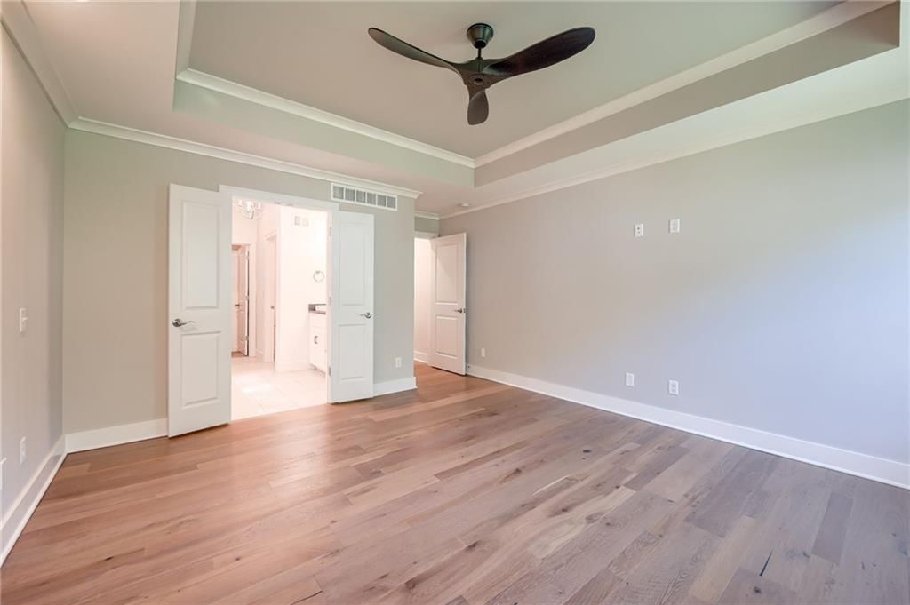 Photo 22 of 49 - 4620 W 70th Street