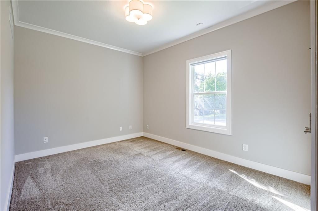 Photo 35 of 49 - 4620 W 70th Street