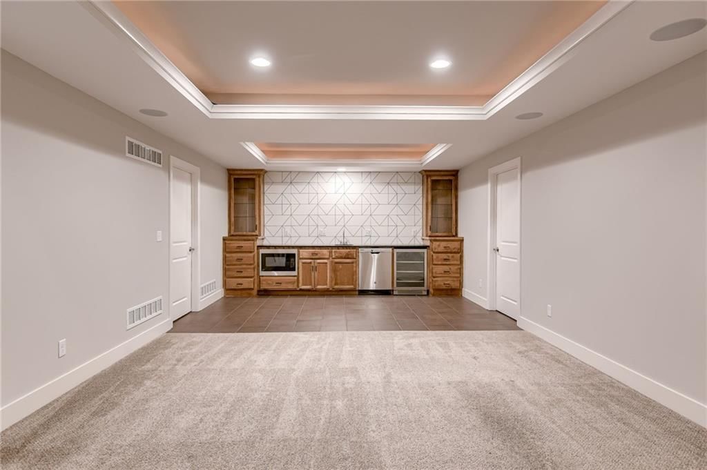 Photo 38 of 49 - 4620 W 70th Street