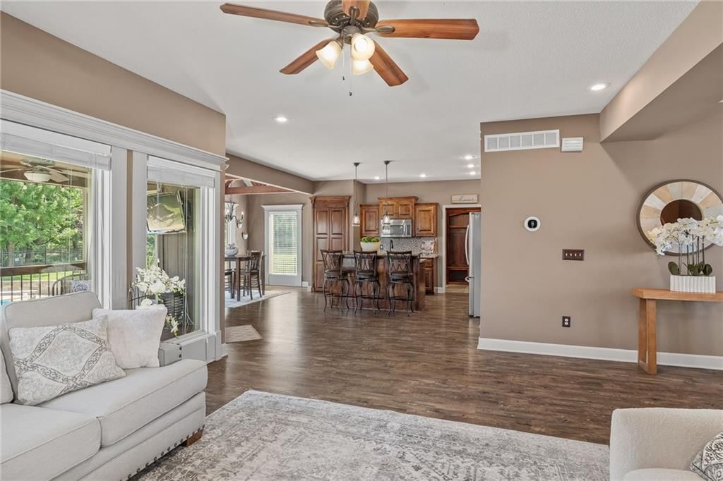 4614 Corinth Drive — photo 17