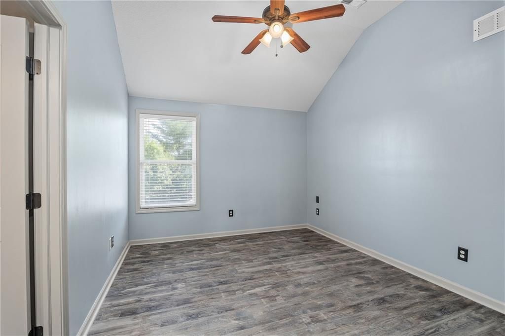 4614 Corinth Drive — photo 29