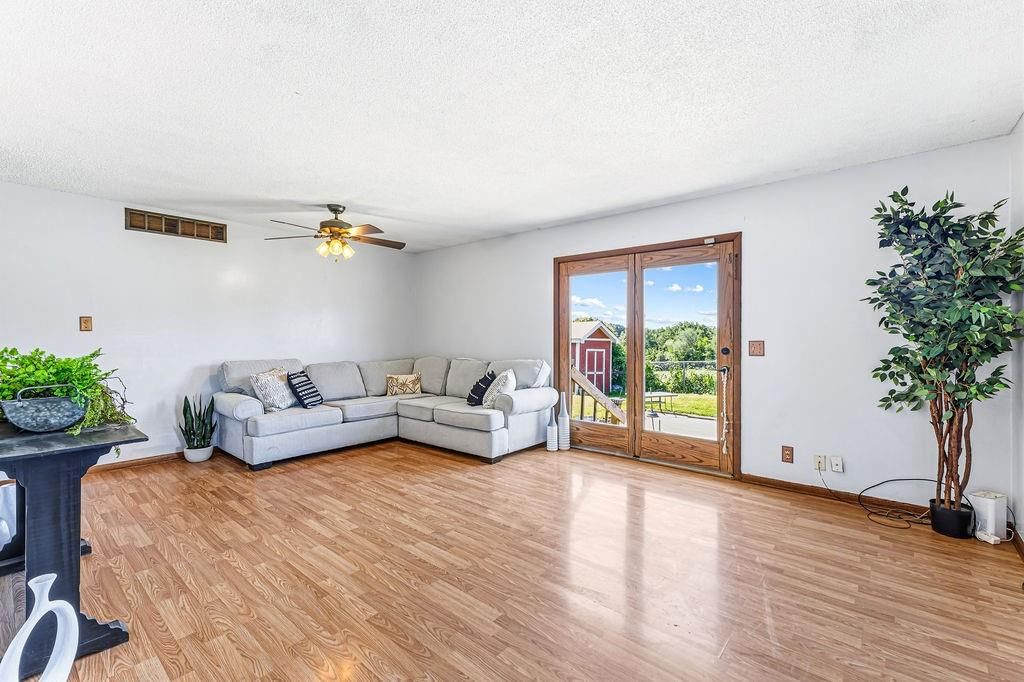 3911 Bucher Drive — photo 8