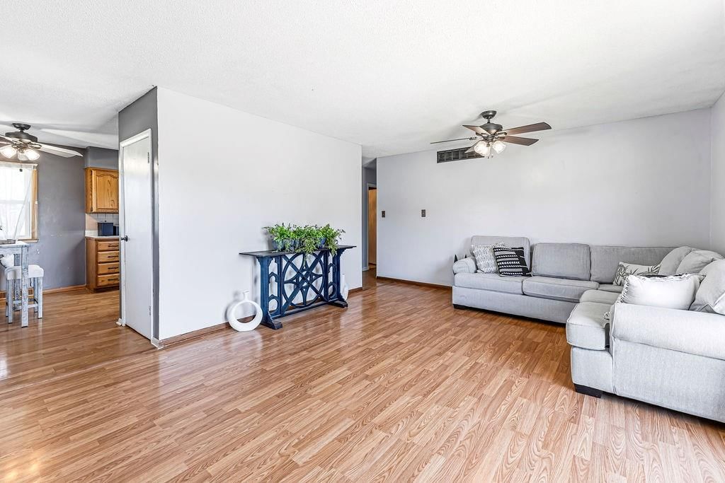 3911 Bucher Drive — photo 9