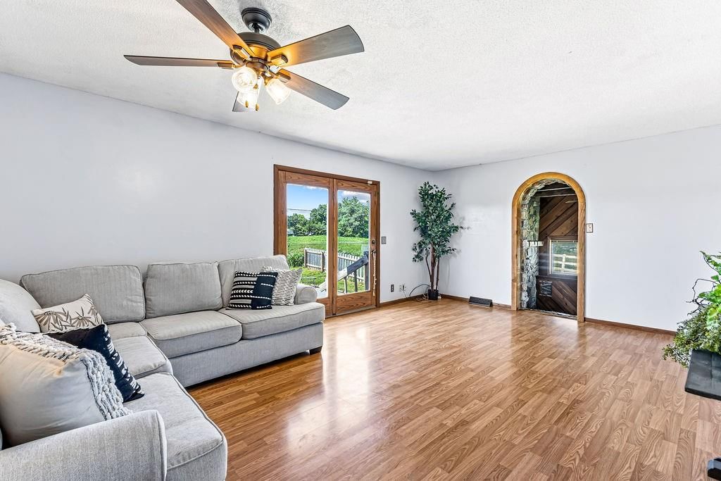3911 Bucher Drive — photo 10