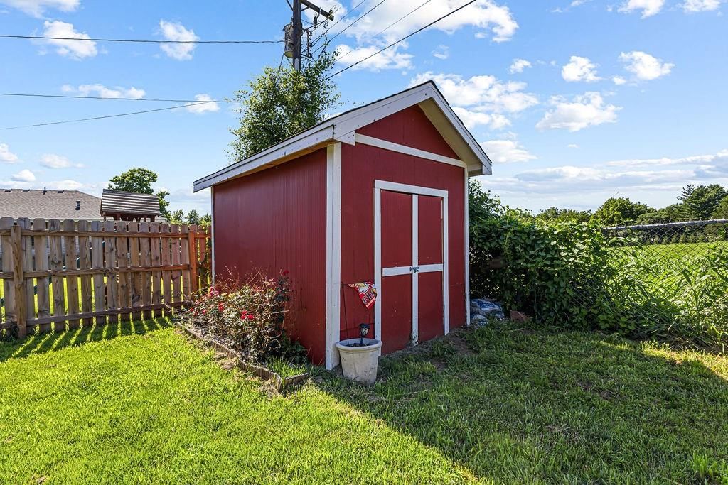 3911 Bucher Drive — photo 37