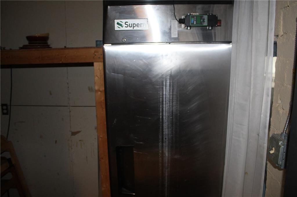 209 W Main Street — photo 14