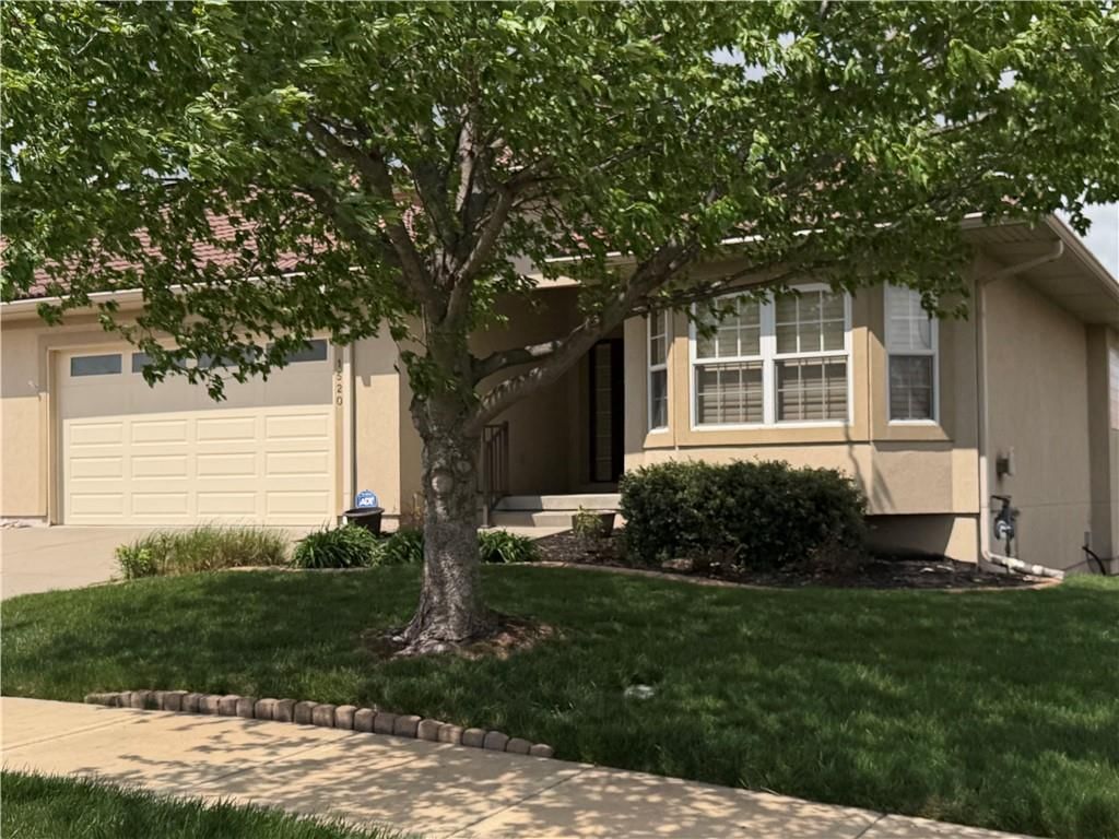 1520 SW Antiquity Drive — photo 2