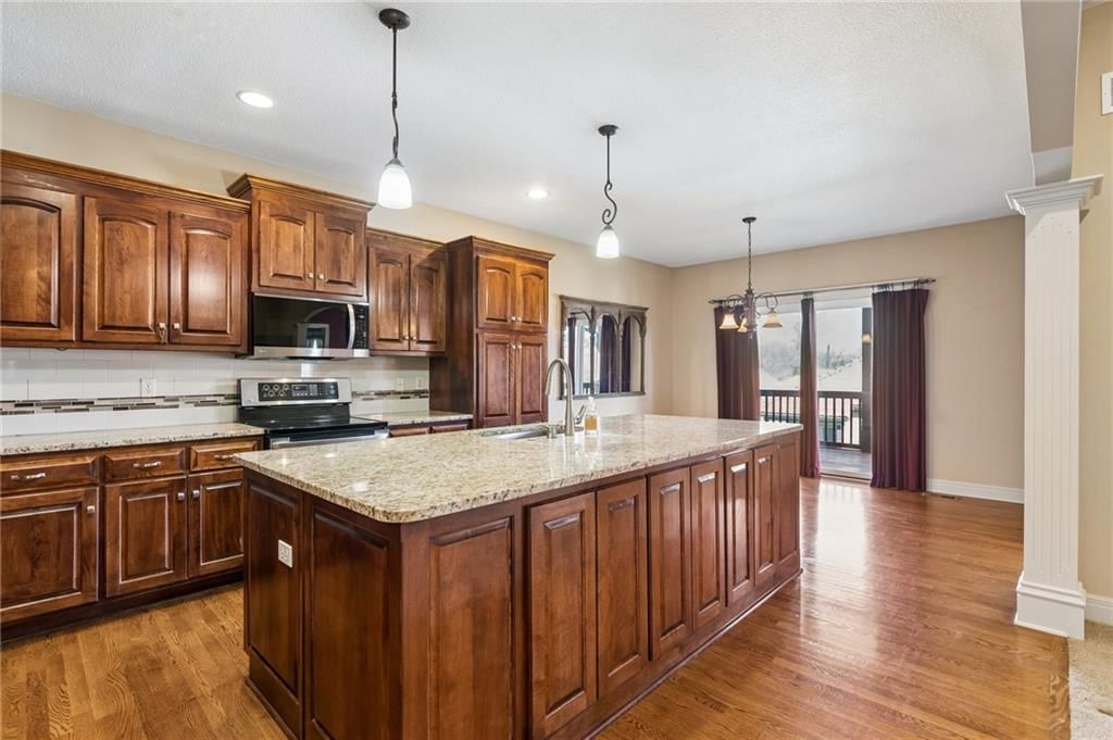 1520 SW Antiquity Drive — photo 8