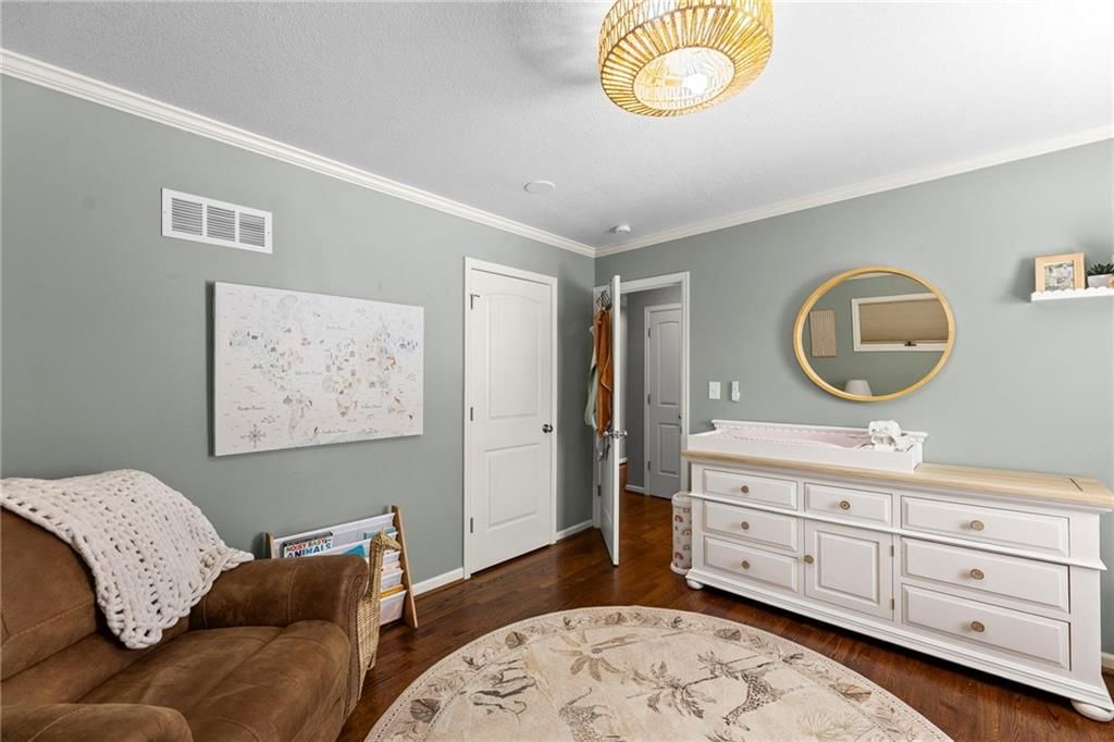 11601 WORNALL Road — photo 25