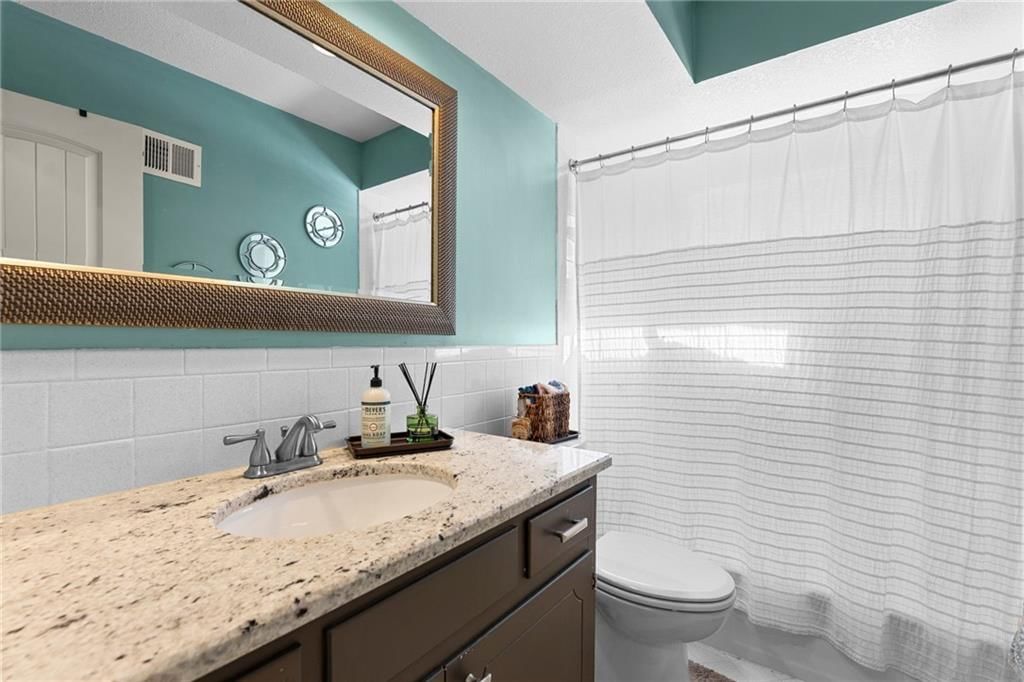 11601 WORNALL Road — photo 26