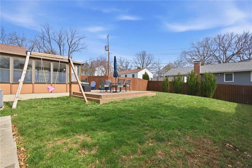 11601 WORNALL Road — photo 45