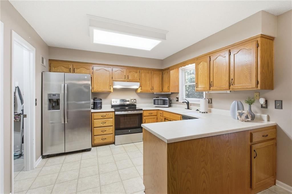 15015 Broadmoor Street — photo 17
