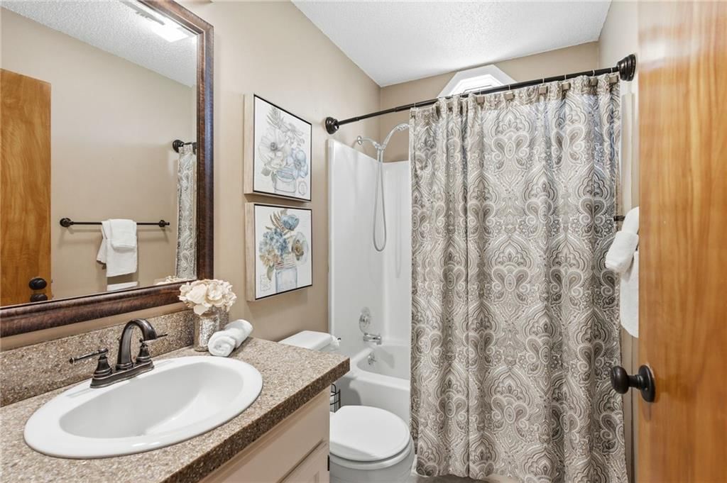 15015 Broadmoor Street — photo 27