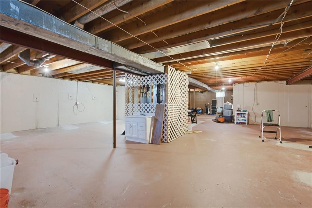 15015 Broadmoor Street — photo 31