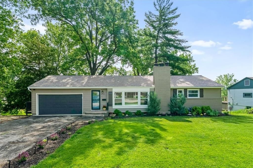 6109 N Lenox Avenue, Kansas City, MO