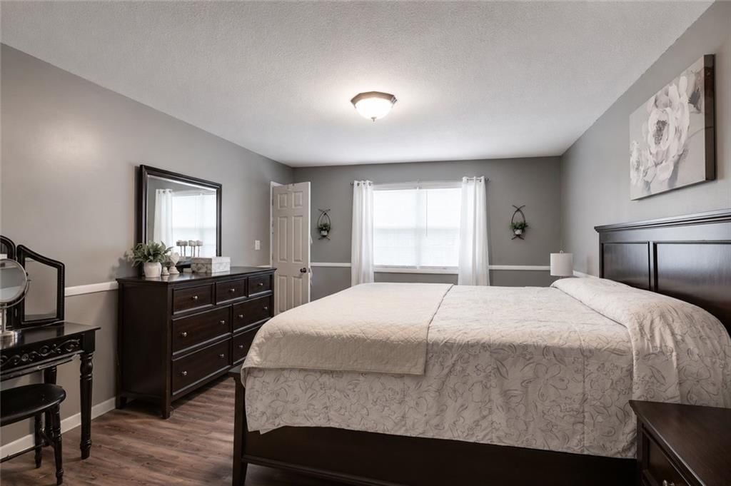 2718 S Wood Street — photo 13