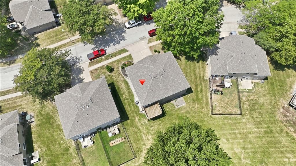 8669 N Hull Avenue — photo 31
