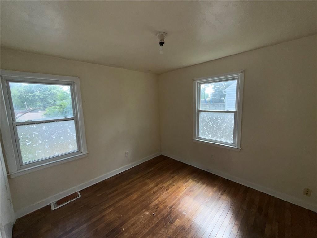 6819 W 78th Street — photo 16