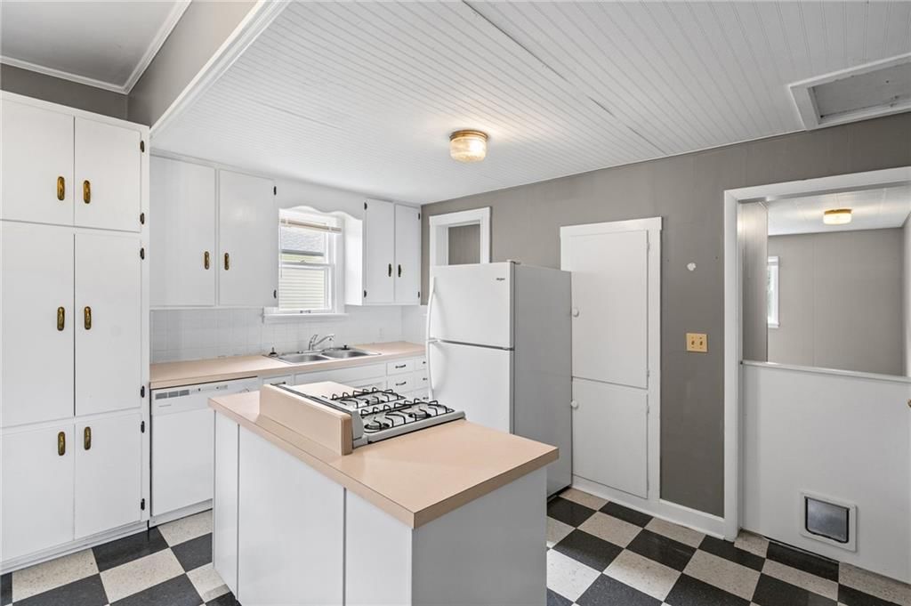 316 Franklin Avenue — photo 10