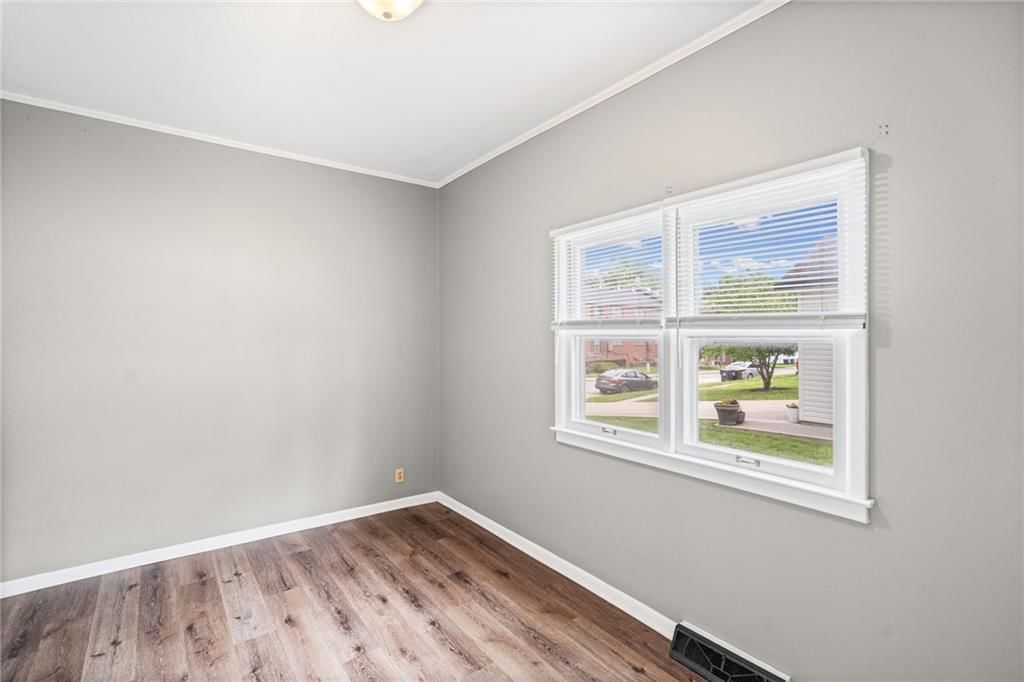 316 Franklin Avenue — photo 16