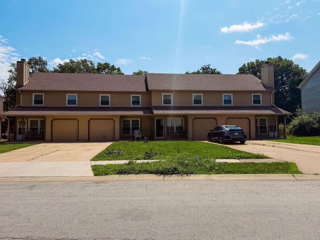 745-51 SE Country Lane — photo 4
