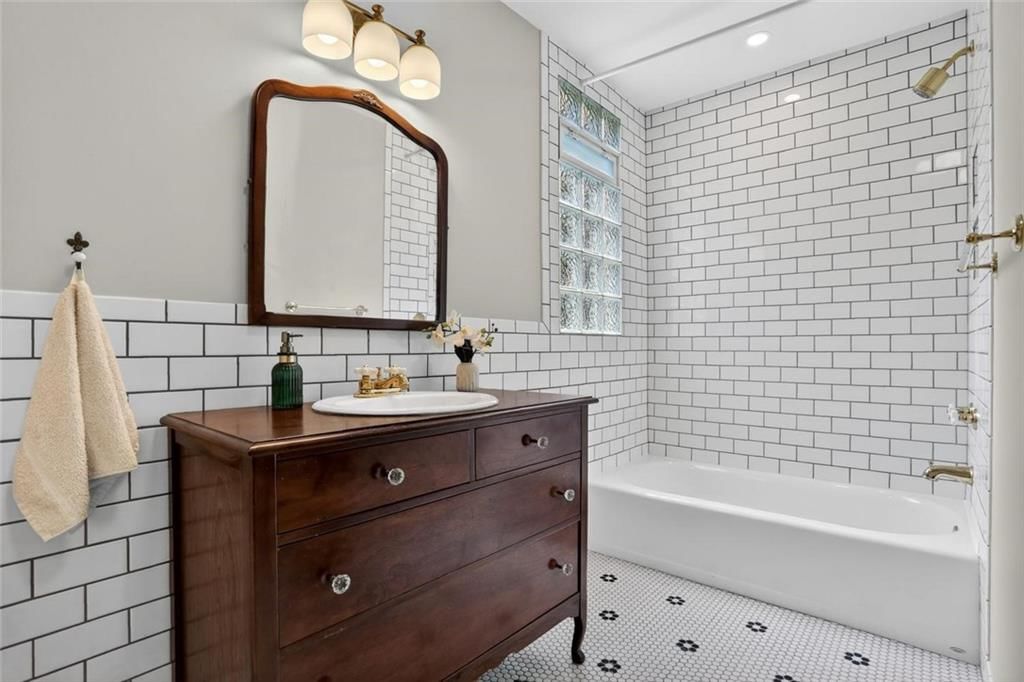 3917 Central Street — photo 22