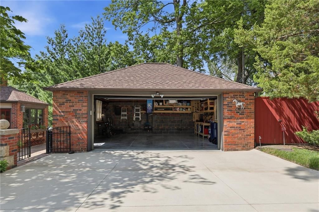 1141 Valentine Road — photo 32