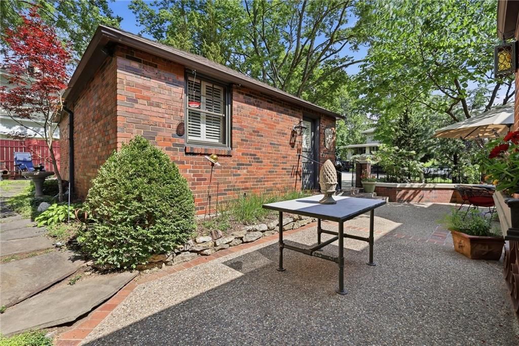 1141 Valentine Road — photo 37