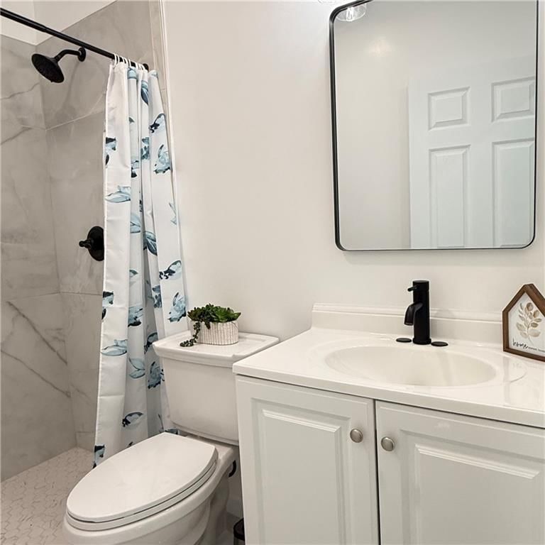 710 Elliott Street — photo 13