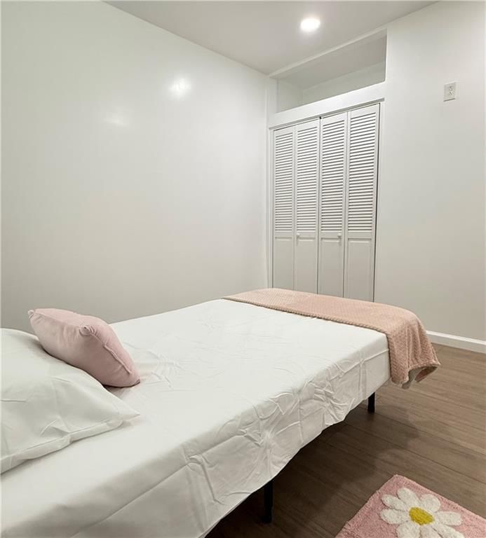 710 Elliott Street — photo 16