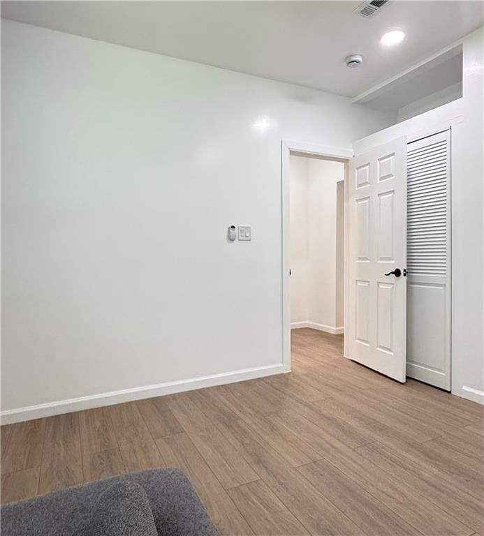 710 Elliott Street — photo 20