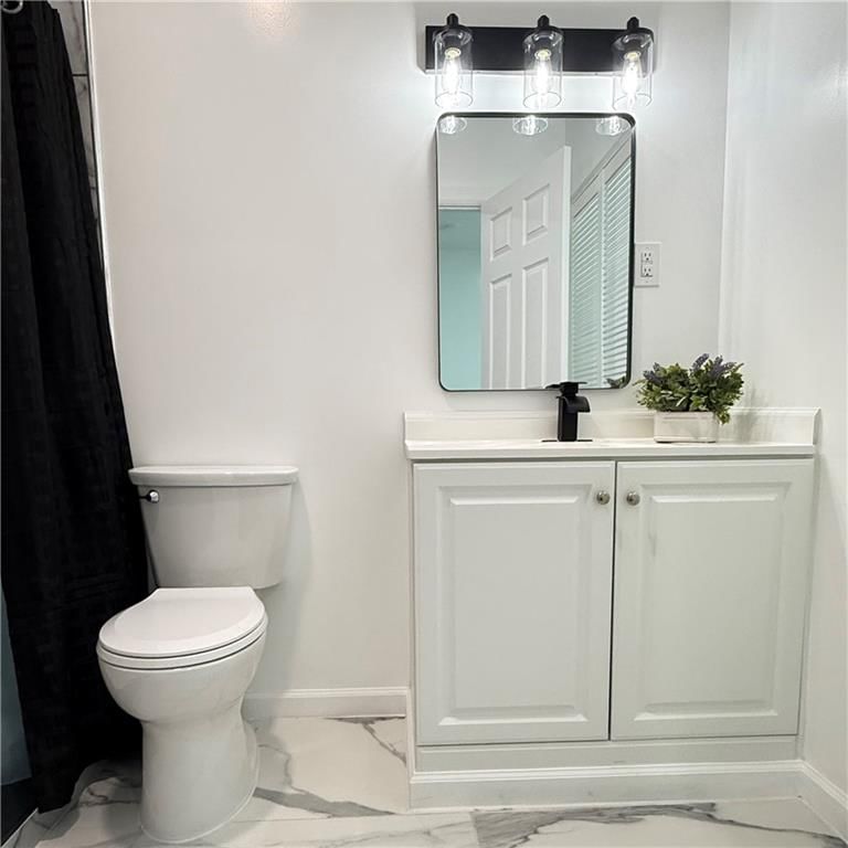 710 Elliott Street — photo 23
