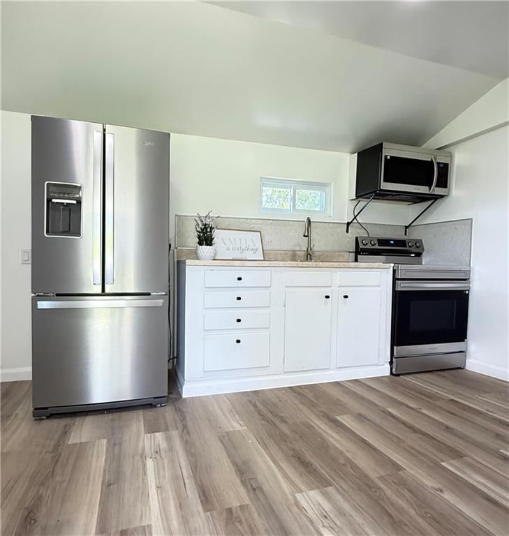 710 Elliott Street — photo 49