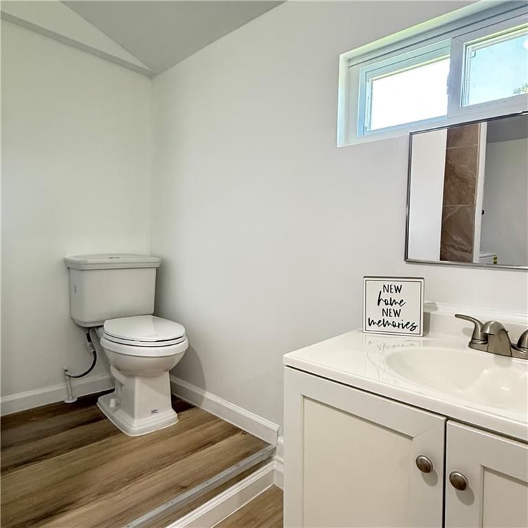710 Elliott Street — photo 55
