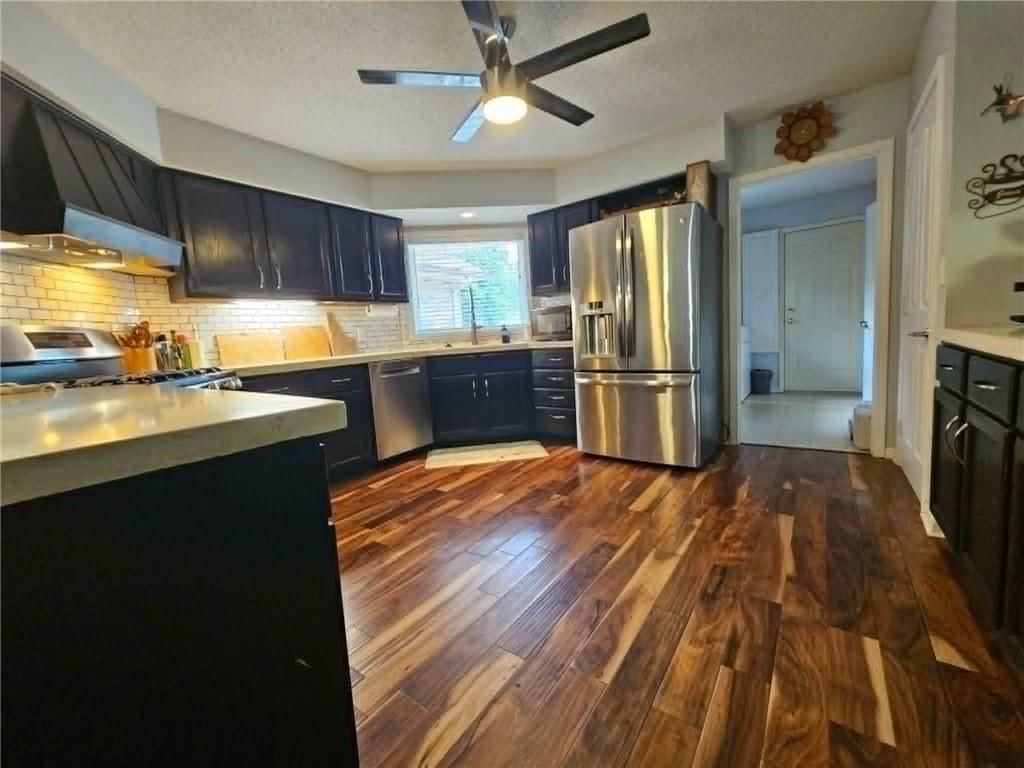 105 W Lincoln Street — photo 14