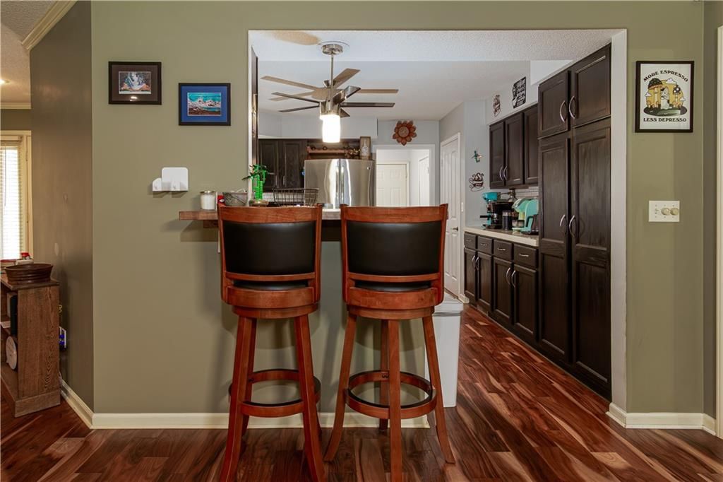 105 W Lincoln Street — photo 15