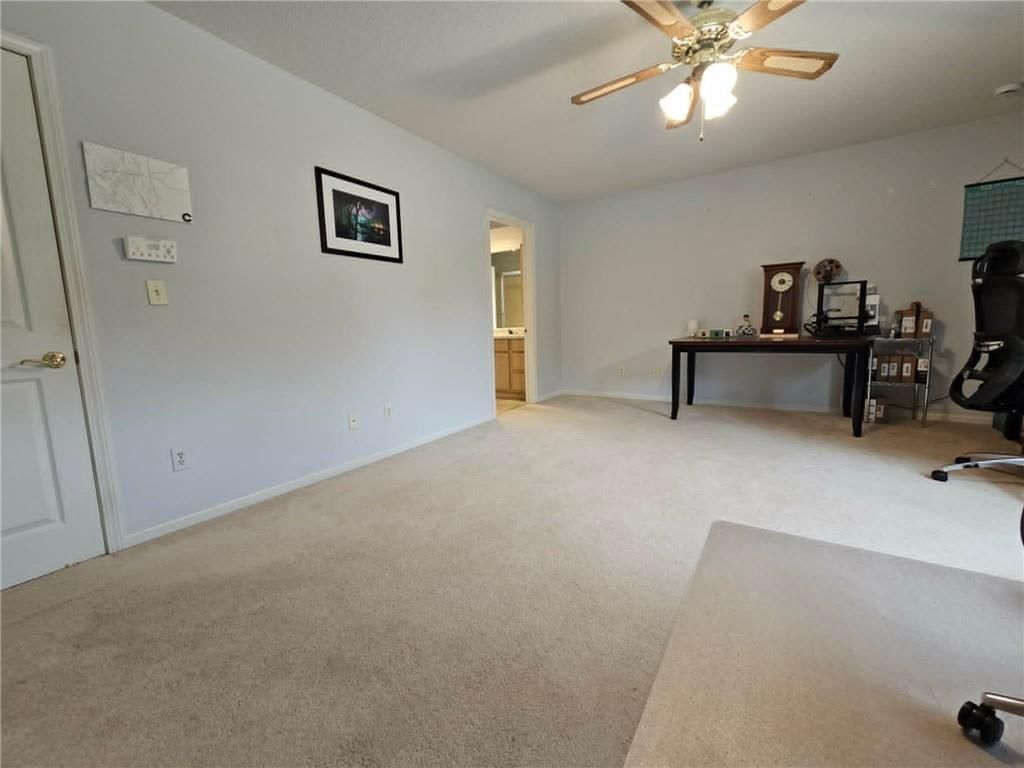 105 W Lincoln Street — photo 21