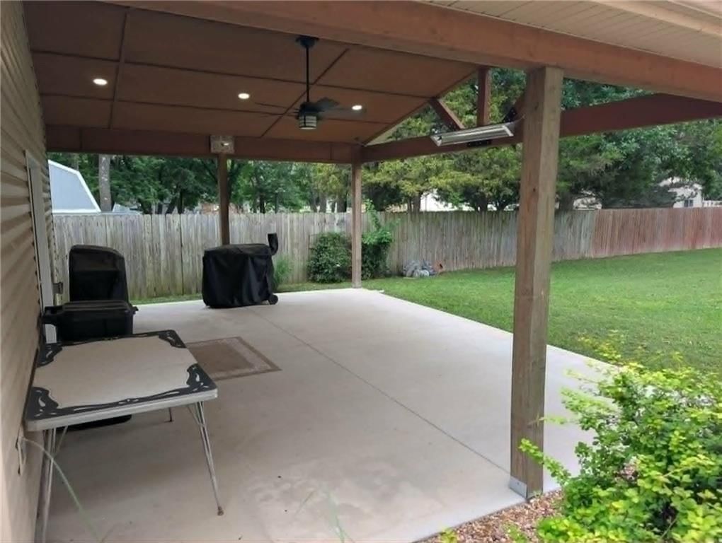 105 W Lincoln Street — photo 33